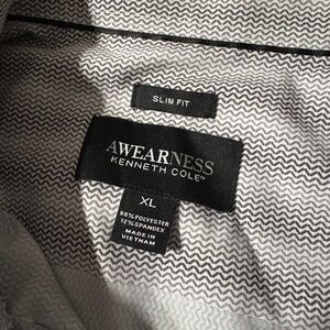 Kenneth Cole Gray Patterned Shirt. NEVER WORN!